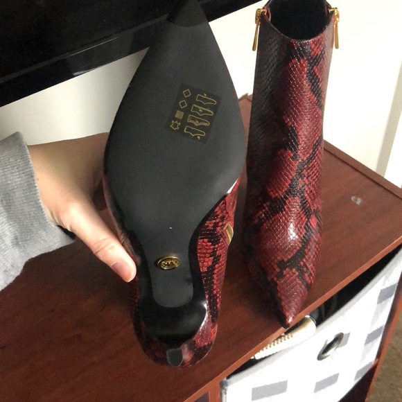 MK keke bootie embossed leather - Picture 3 of 6